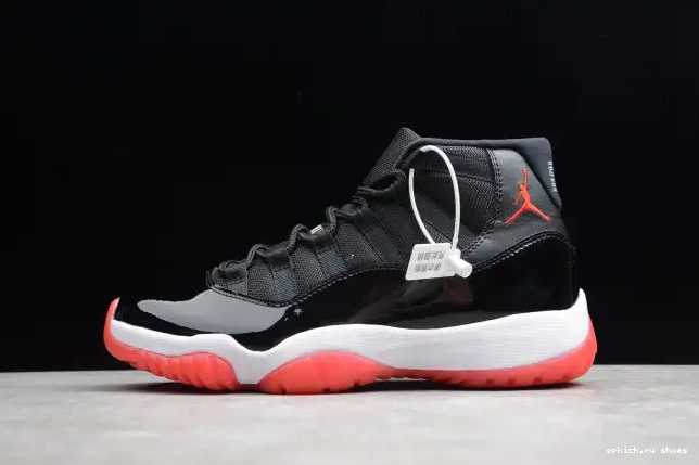 Jordan (2012) 378037-010 11 Air Retro Bred 0602